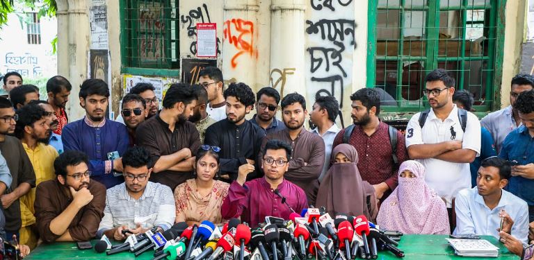 ভিপি, জিএস ও এজিএস পদে এগিয়ে শিবির-সমর্থিত প্যানেলের প্রার্থীরা